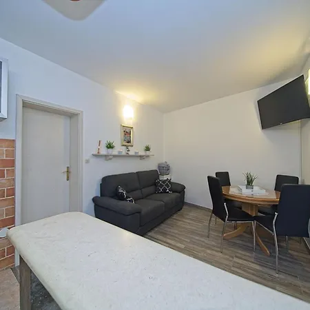 Apartment Alva - Two Bedroom With Terrace