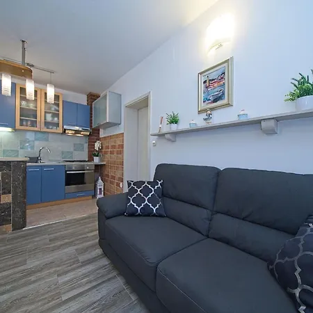 Apartment Alva - Two Bedroom With Terrace