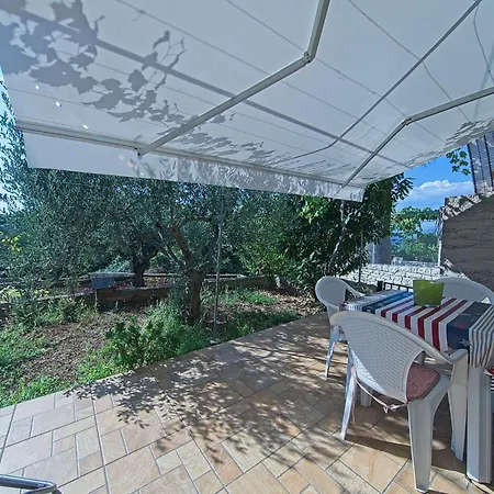 Alva - Two Bedroom With Terrace *